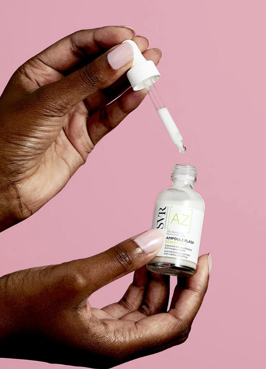 SVR . SEBIACLEAR AMPOULE FLASH [AZ] de 30ml . Suero con Ácido Azeláico, Niazinamida y Zinc . Tratamiento antiacné . 1Caja con 1Frasco con 30ml