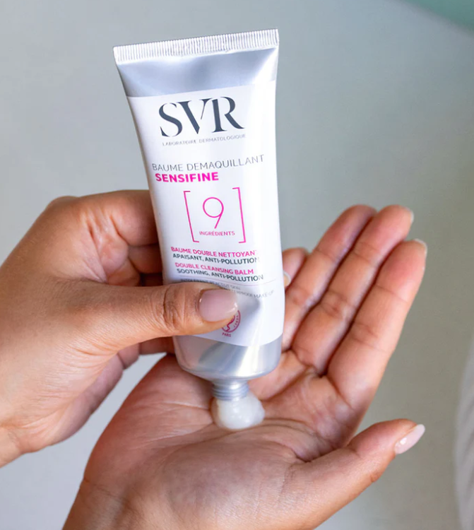 SVR® . SENSIFINE BAUME DEMAQUILLANT 100g . Bálsamo para pieles polialérgicas que remueve el maquillaje además de limpiar la piel de impurezas y contaminación. 1 Pieza de 1Tubo con 100g
